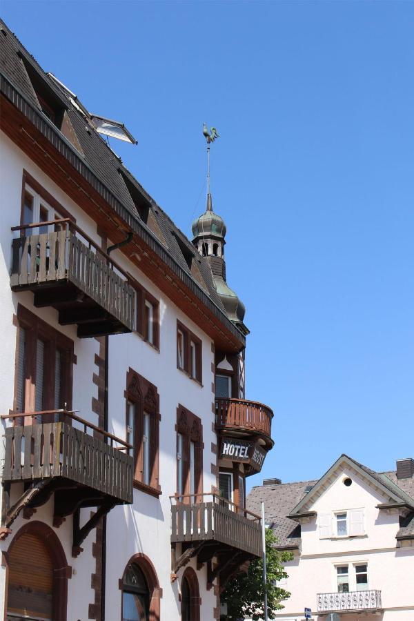 Hotel Neustadter Hof Titisee-Neustadt Exterior photo